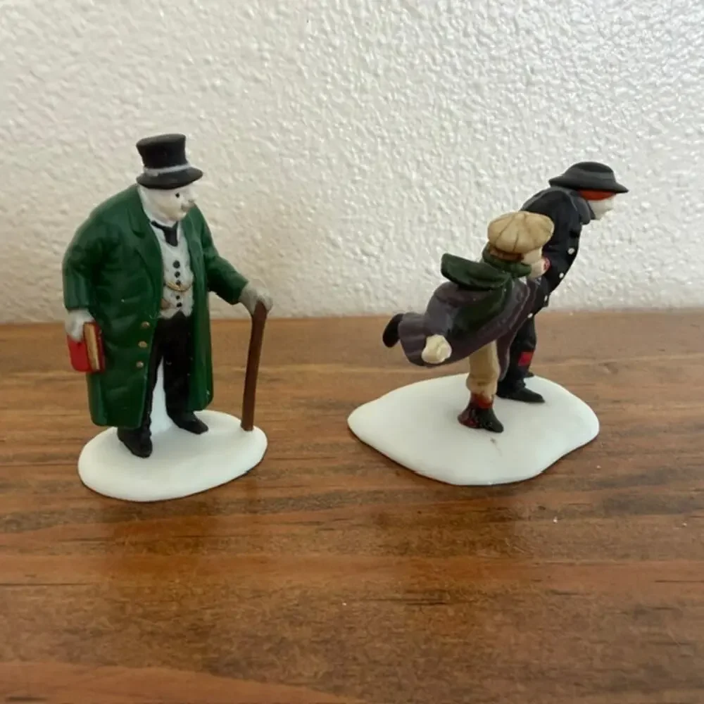 Department 56 Heritage Village Mixed Lot #15 Oliver Twist